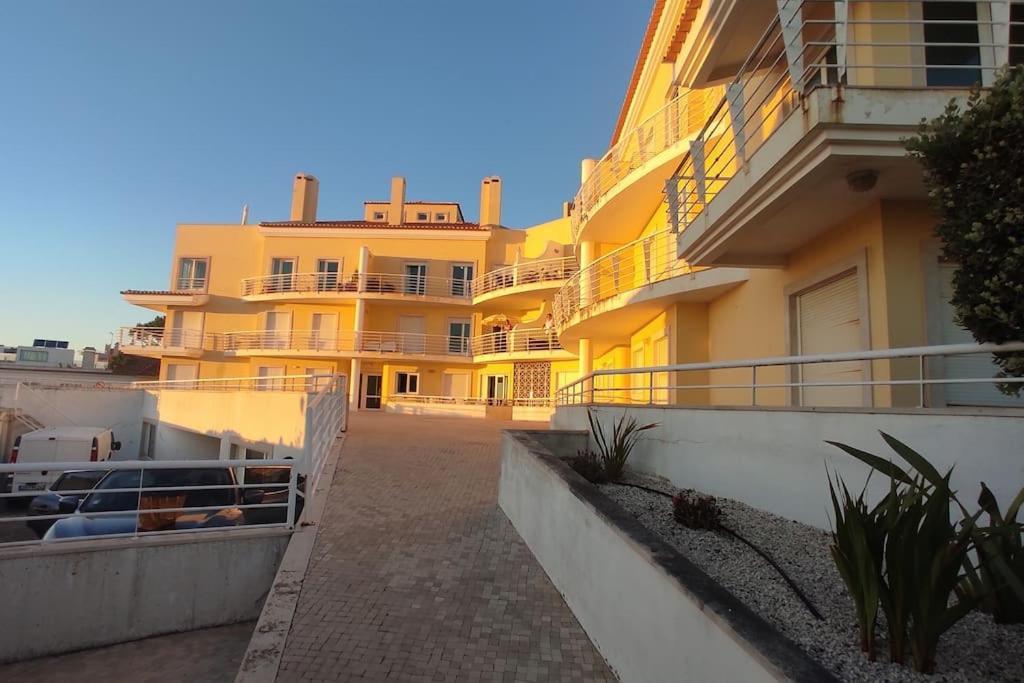 شقة Ericeira Seaside Escape المظهر الخارجي الصورة